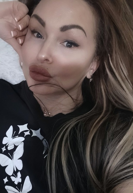 Svetlana • 50 • Russia