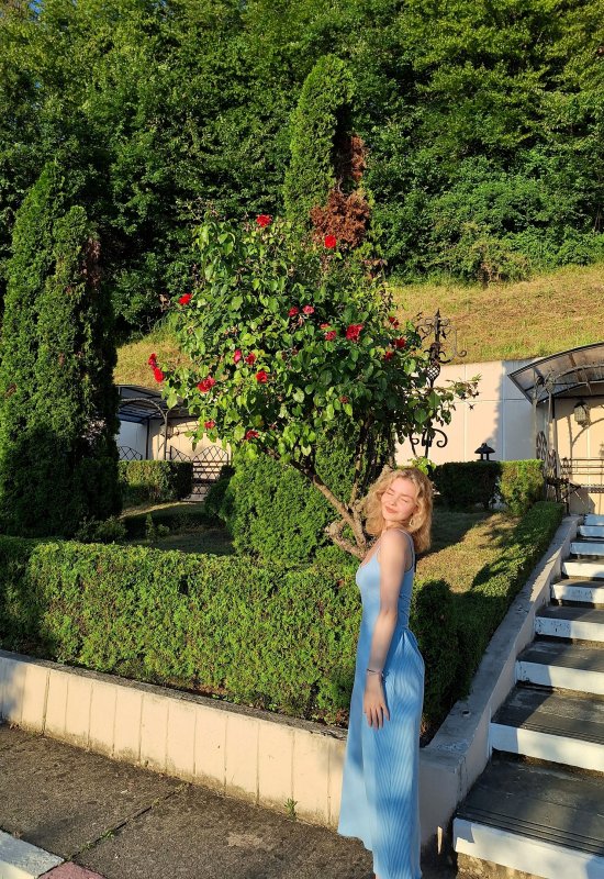 Юлия • 22 • Russia