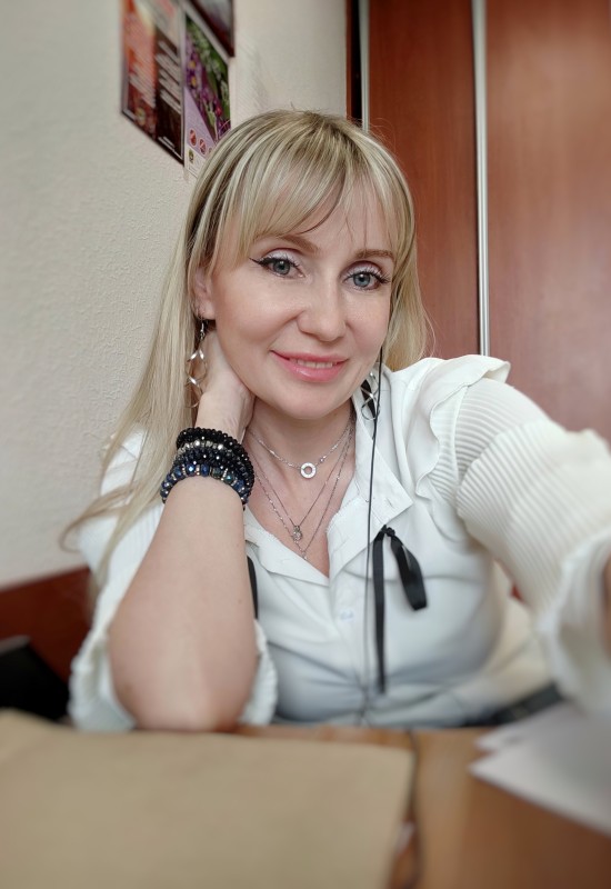 Inna • 43 • Biélorussie