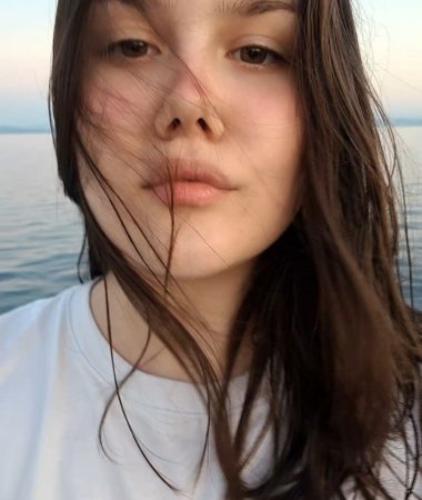 Alina, 18