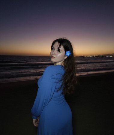 Dasha, 23