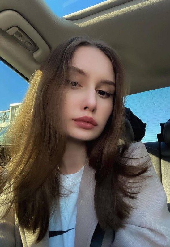 Kristina • 20 • Russie