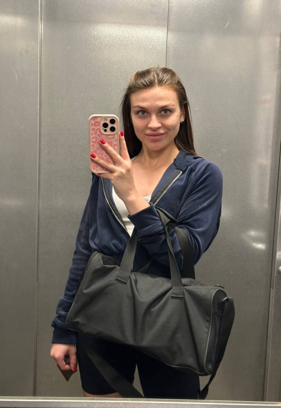 Darina • 26 • Ukraine