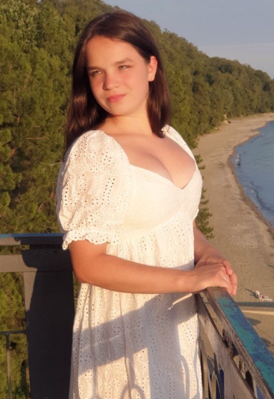 Anastasia • 22 • Russia