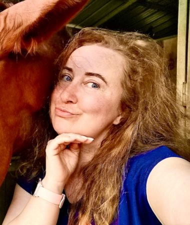Yuliya, 49