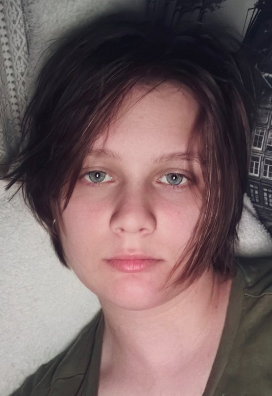 Лера • 18 • Russie