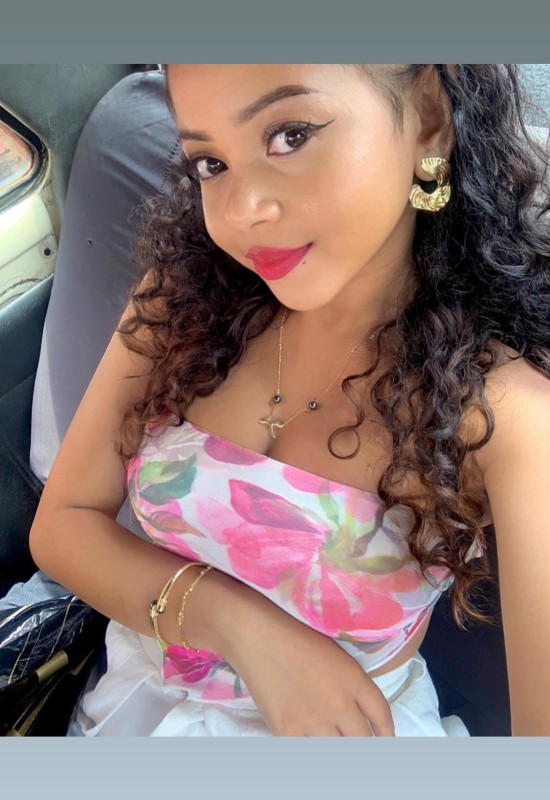 Emilie • 23 • Madagascar