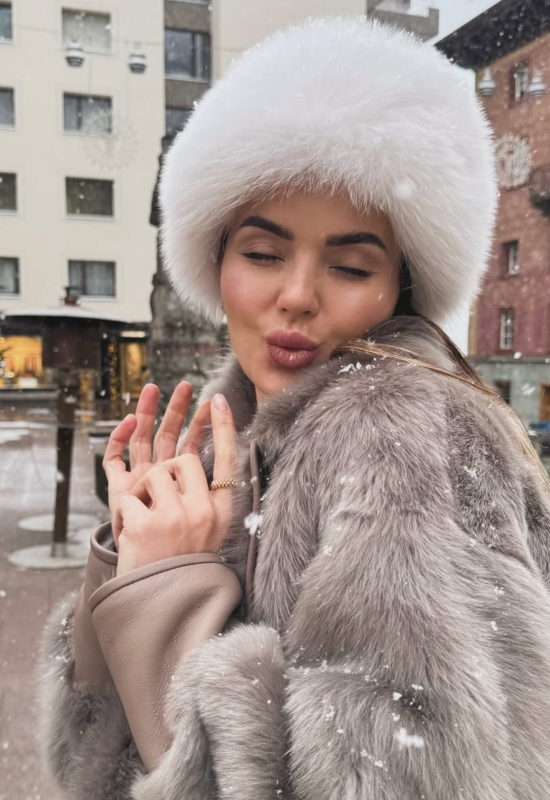 Olivia • 32 • Kazakhstan