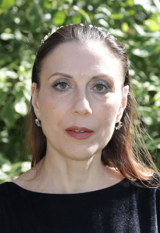 Alice • 43 • Russia