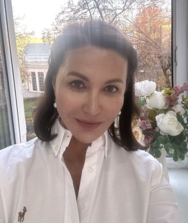 Mari , 53
