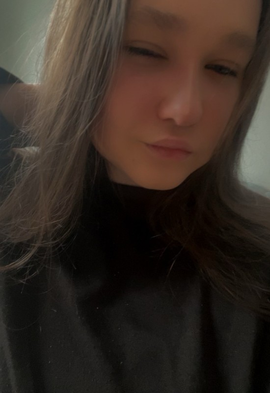 Victoria • 19 • Russie