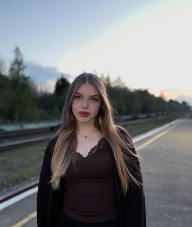 Sofia, 20