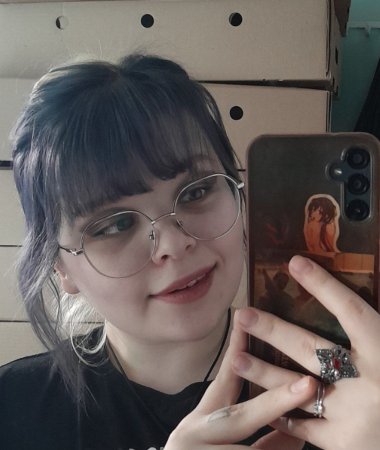 Victoria, 23