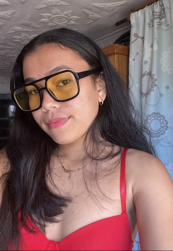 Brenda • 24 • Madagascar