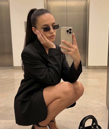 Yulia, 32