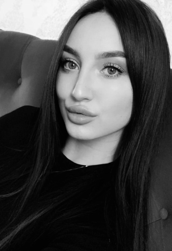 Darya • 27 • Україна