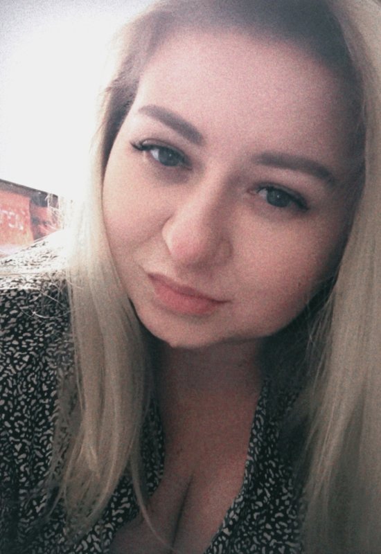 Olga • 34 • Georgia