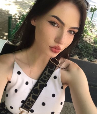 Olesia, 21