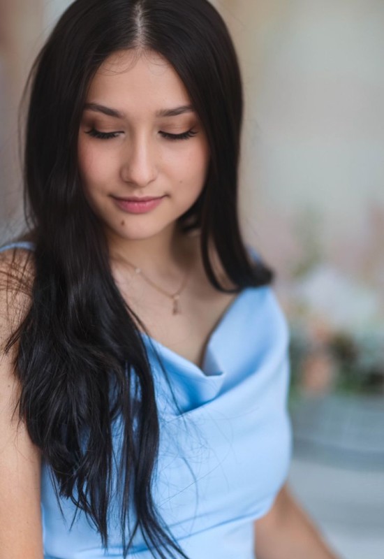 Alina • 32 • Russia