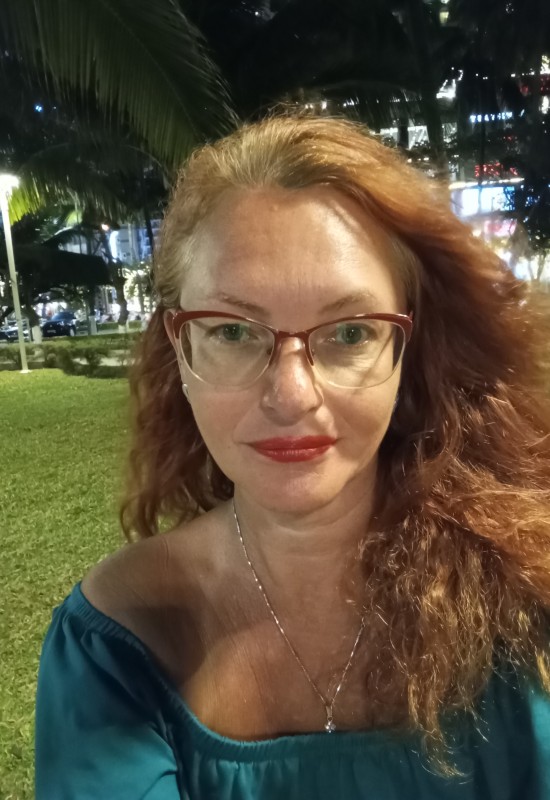 Елена  • 52 • Russia