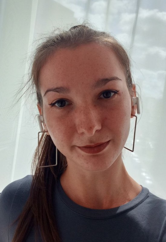 Sophia • 23 • Russie