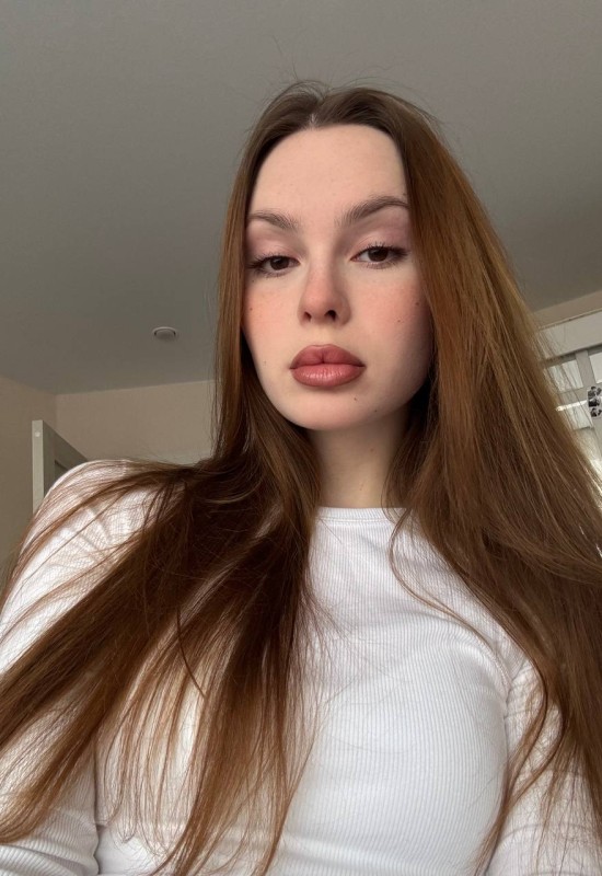 Mary • 25 • Russie