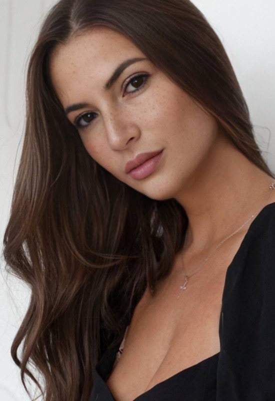 Aleksandra • 32 • Украина