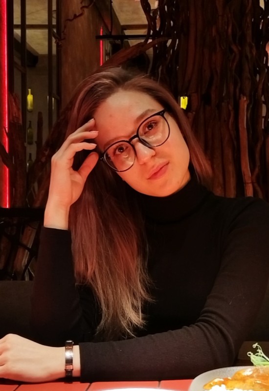 Angelina • 21 • Russia