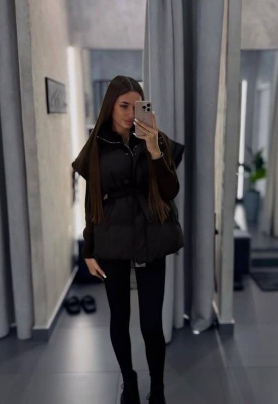 Alona • 36 • Ukraine