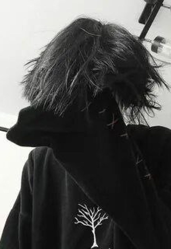 Polina • 17 • Russia