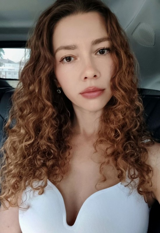 Ekaterina • 30 • Russia