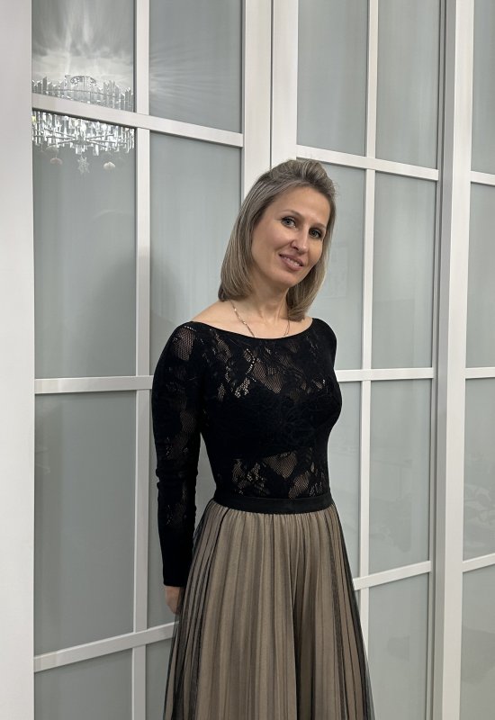 Anna • 41 • Russie