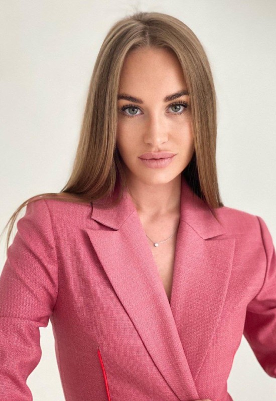 Elizaveta • 35 • Україна