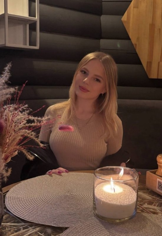Irina • 21 • Ukraine