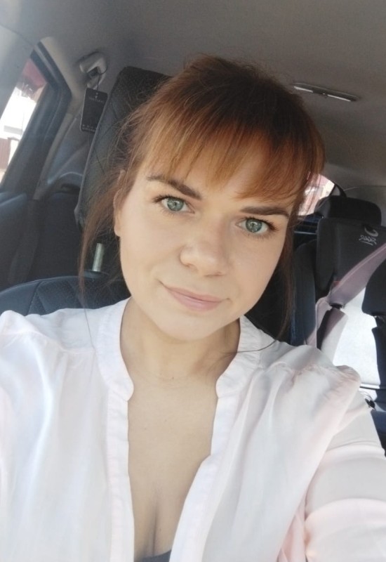 Veronica • 37 • Russia