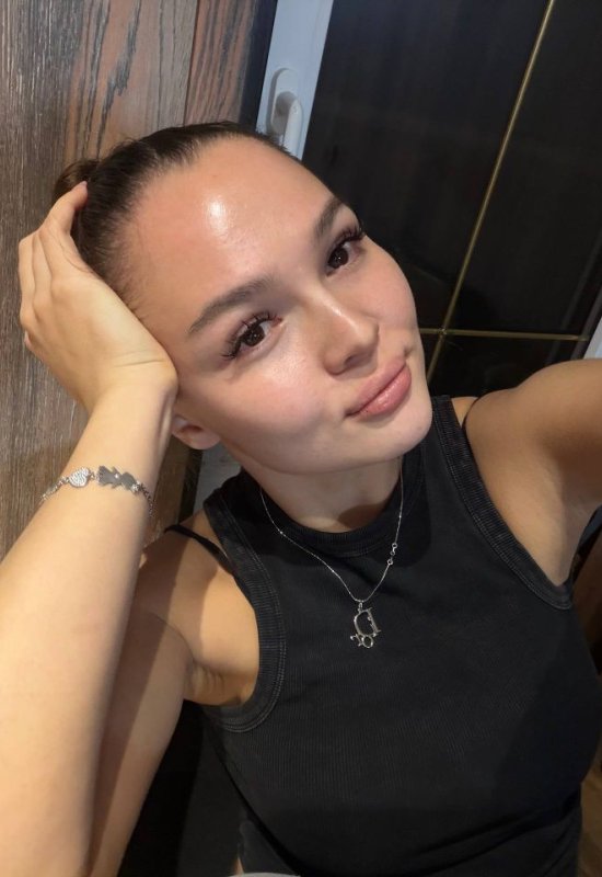 Yulia • 30 • Russia