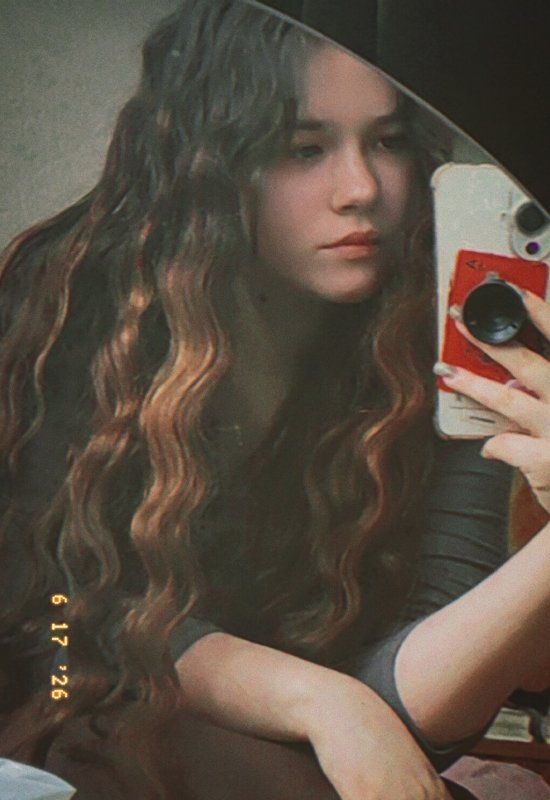Mari • 22 • Singapore