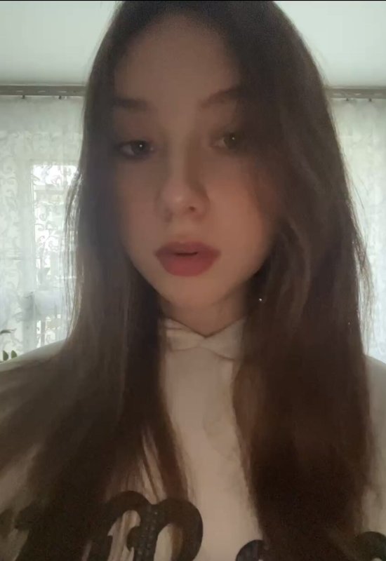 Viktoria  • 19 • Russia