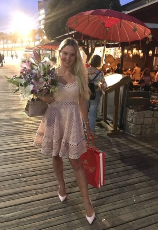 Svetlana • 37 • Russie