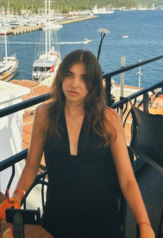 Anastasiia • 19 • Türkiye