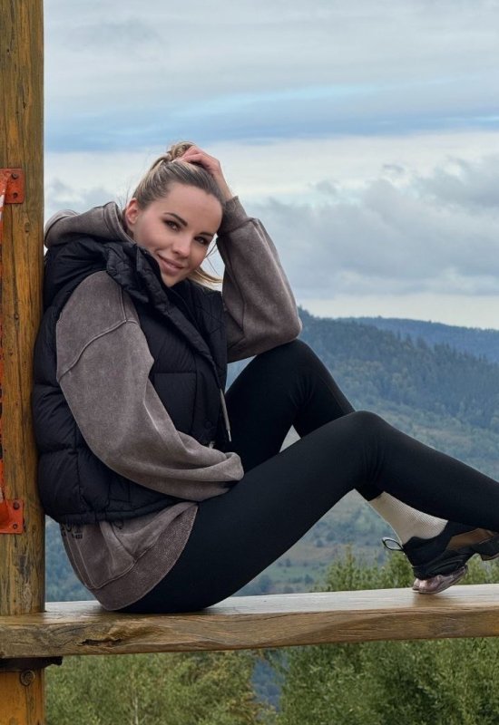 Vladina • 30 • Ukraine