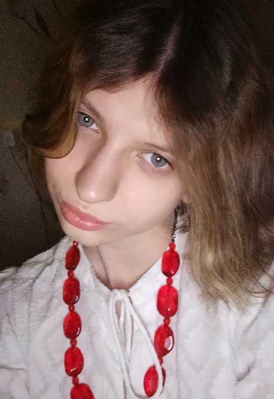Ksenia • 20 • Russia