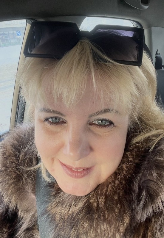 Elena • 47 • Russia