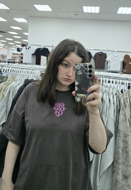 Fina • 26 • Russie