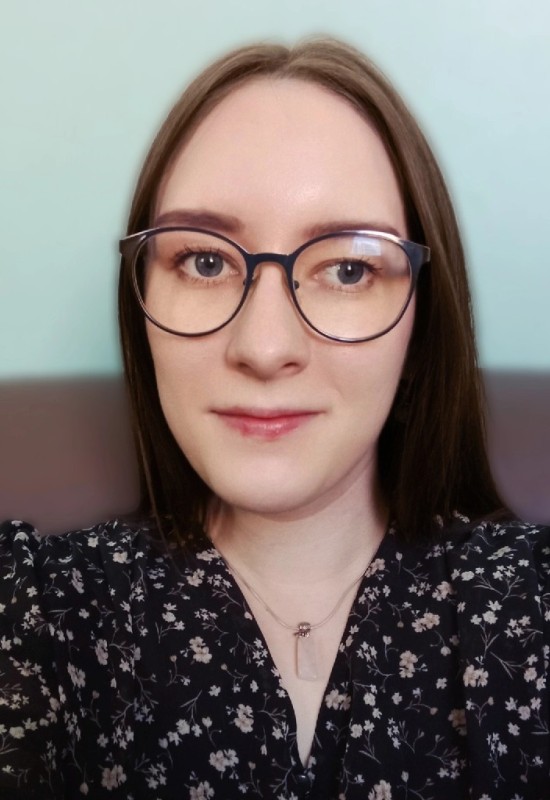 Xénia • 25 • Russia