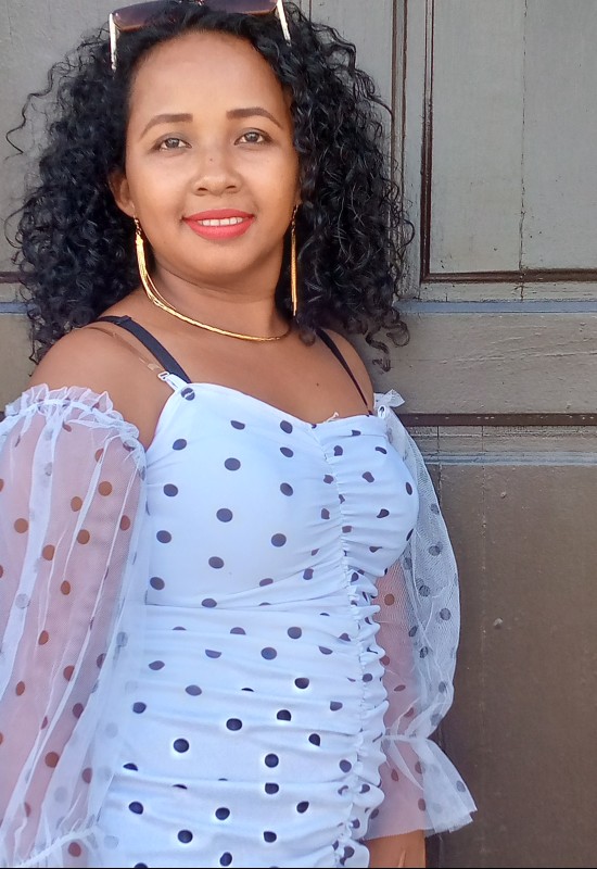 Arianah • 39 • Madagascar