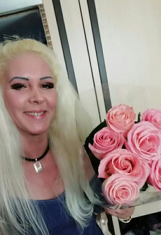 Elena  • 45 • Russia