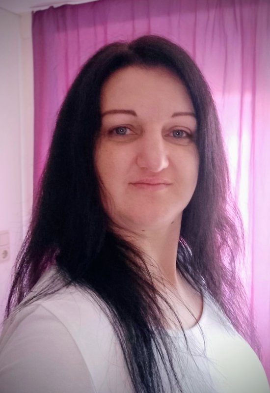 Irina  • 39 • Germany