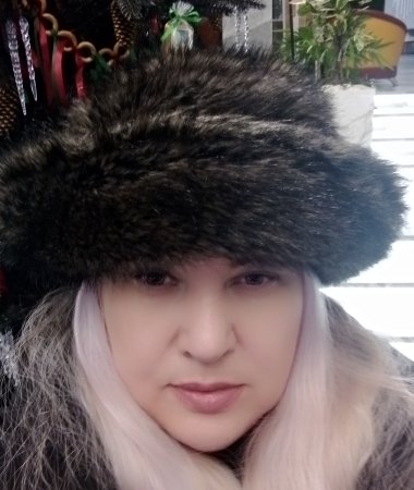 Viktoria , 50