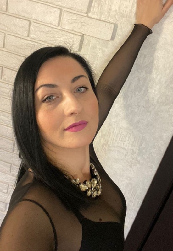 Olga • 40 • Россия